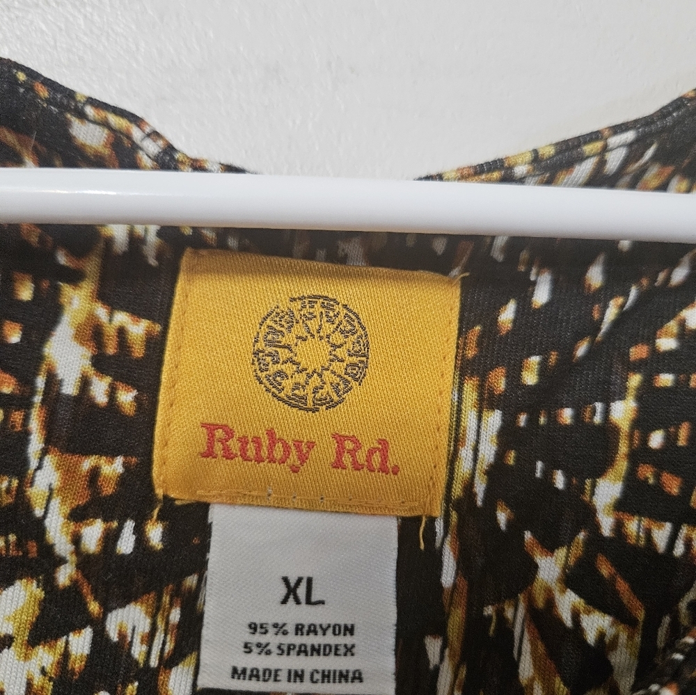 Ruby Rd. Patterned Blouse With Rhinestone Collar! - image 3